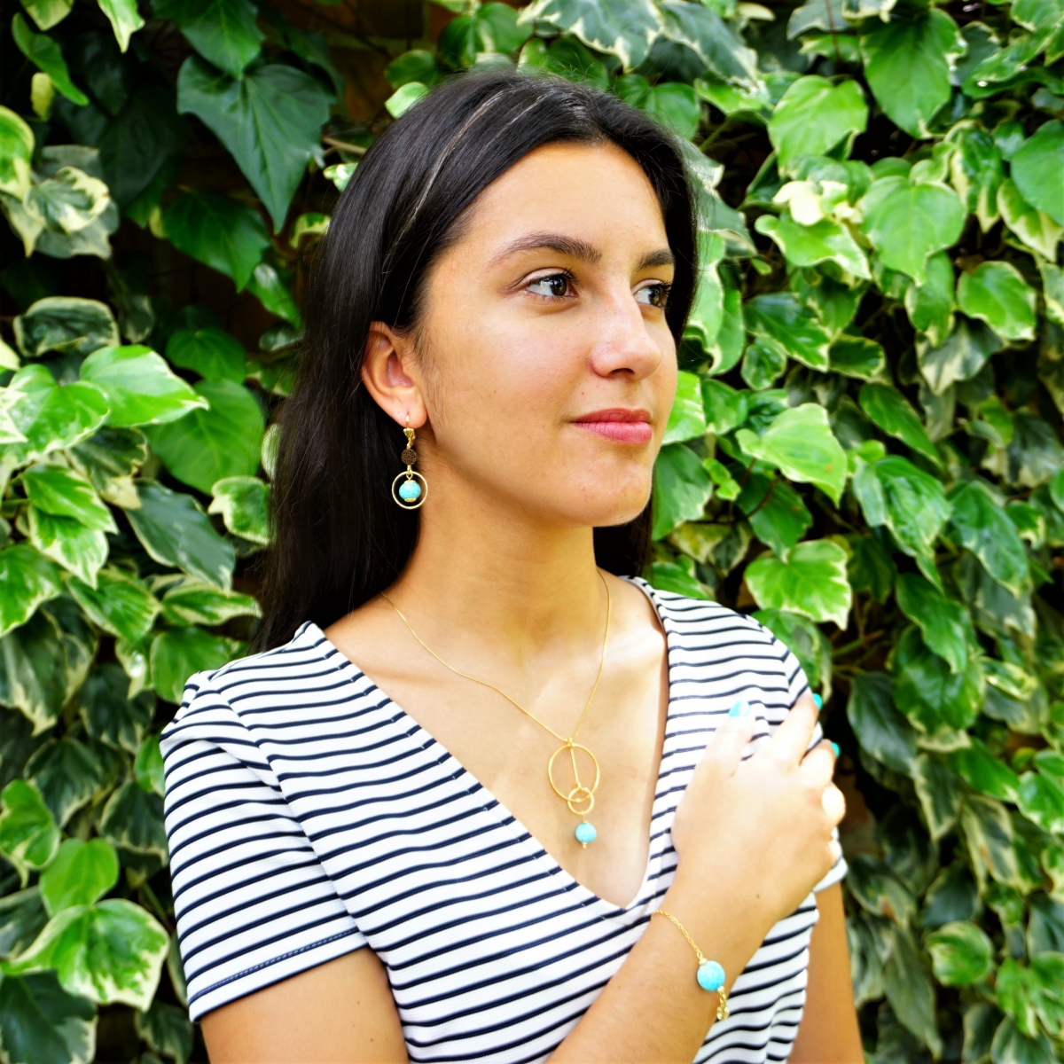 Boucles D'oreilles Anneaux Bohème - Étoiles, Perles Et Turquoise Dorées - Modèle V4 SATINE (neuves)